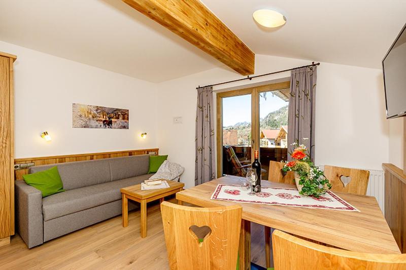 Hotel Zirbelstube à Reit im Winkl Extérieur photo