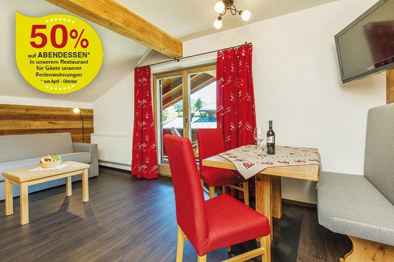 Hotel Zirbelstube à Reit im Winkl Extérieur photo